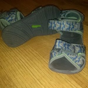 Kids Merrell sandles